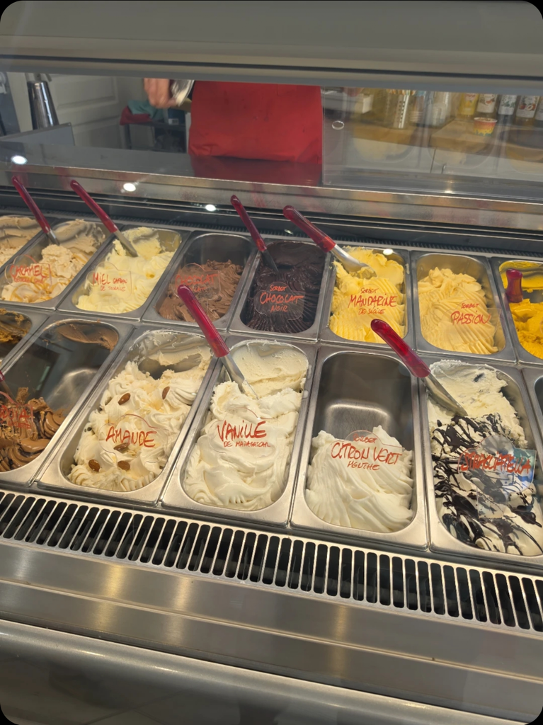 Ice cream from Volo in Azay-le-Rideau